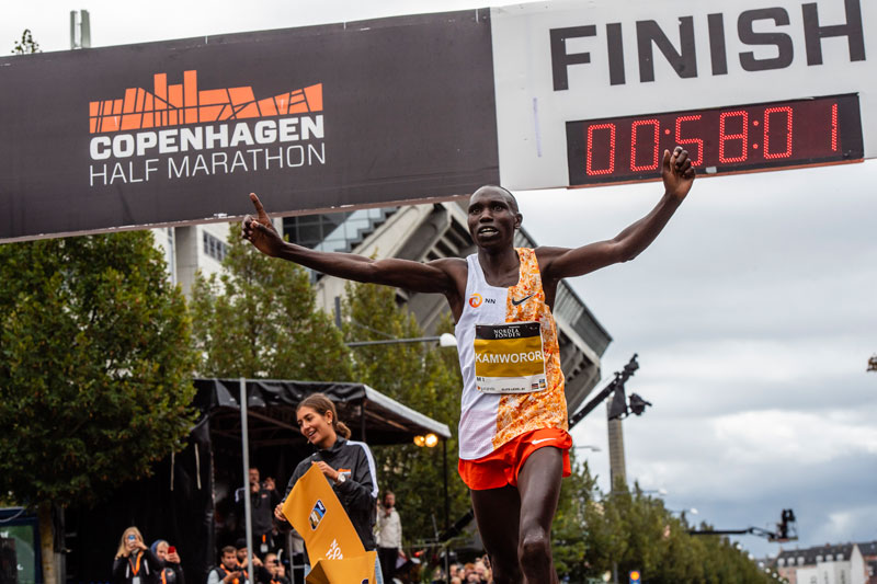 Geoffrey Kamworor sets WR at CPH Half