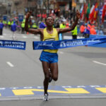 Lelisa Desisa wins Boston Marathon 2015